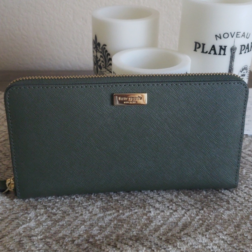 Kate Spade Olive green wallet